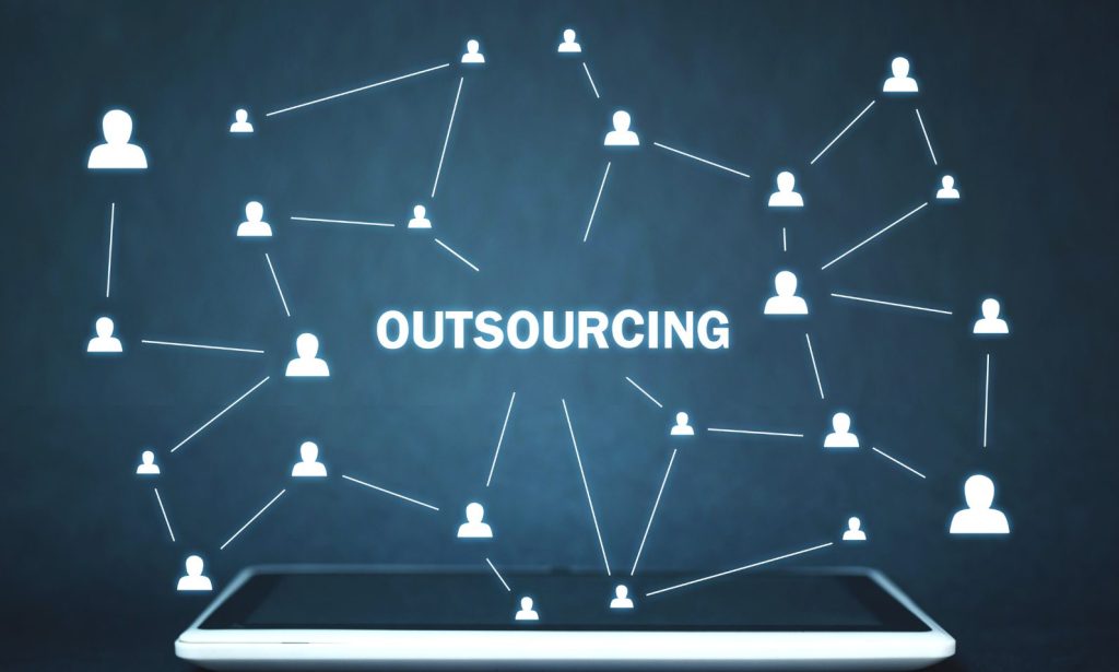 クラウドファンディングの一部外注という柔軟な進め方