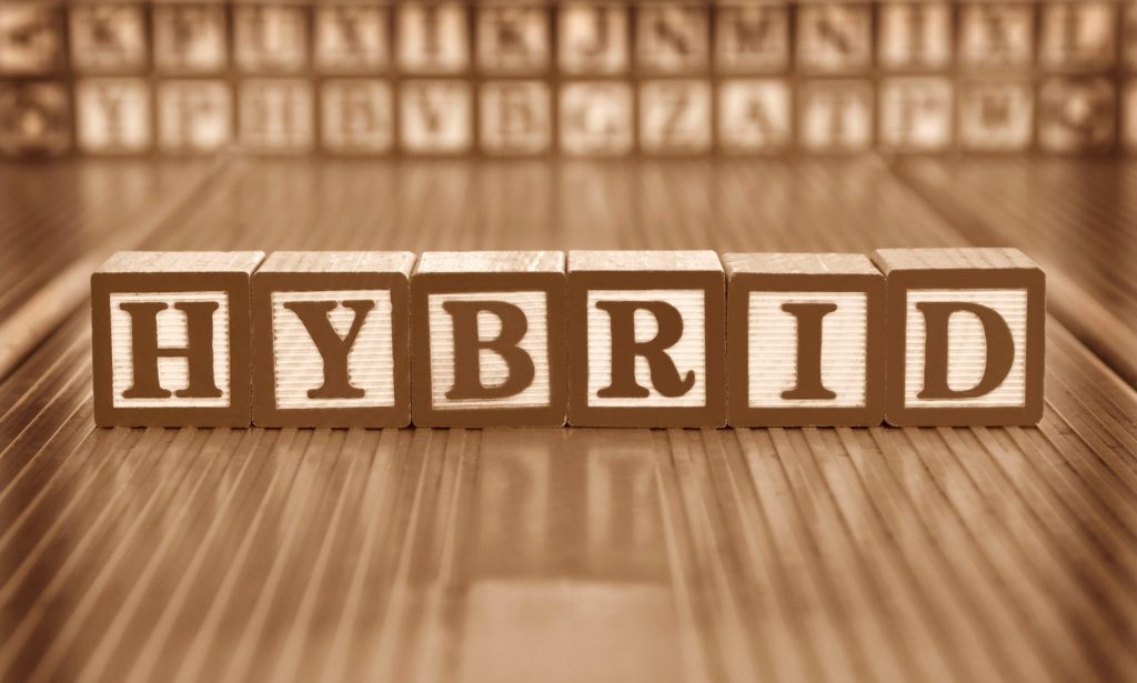 必要なところだけ依頼するハイブリッド戦略