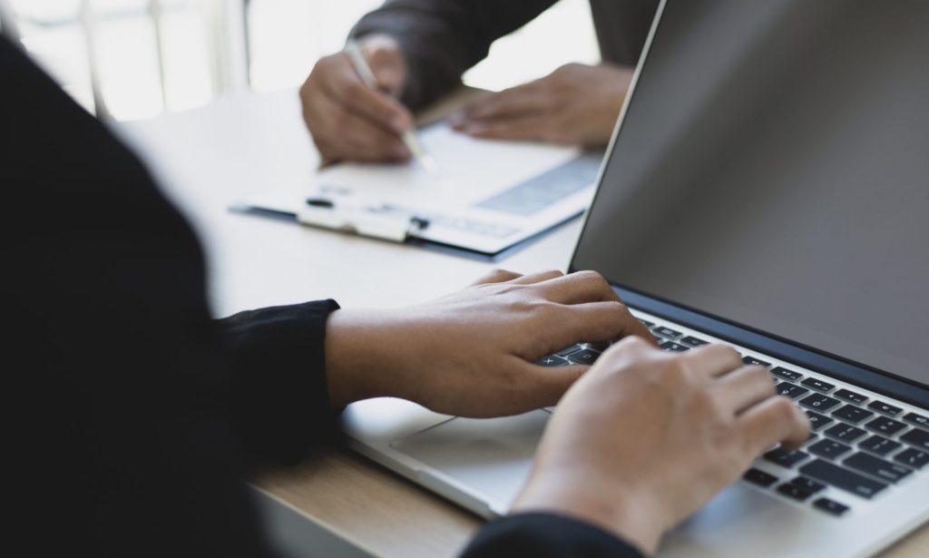 審査と申請に関するタスク