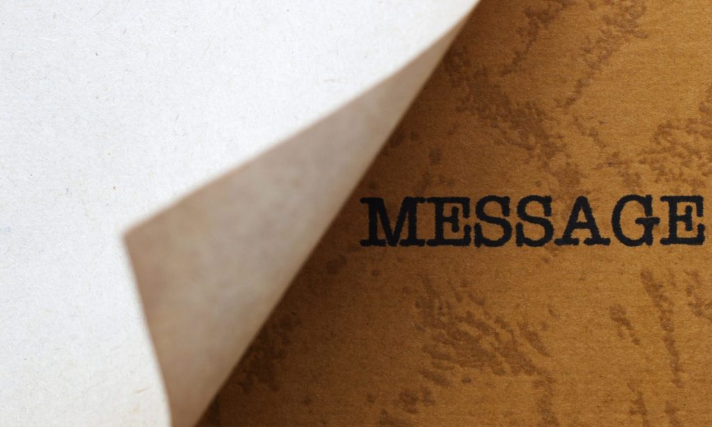 一貫性のあるブランドメッセージ