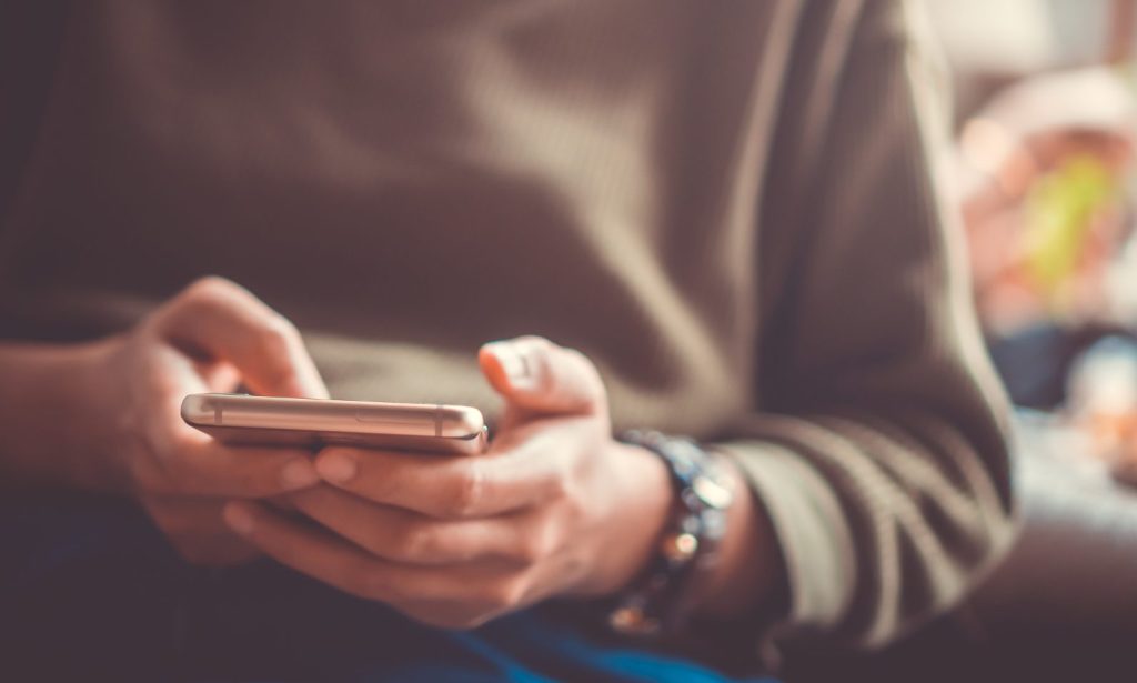 「伝える」から「参加させる」